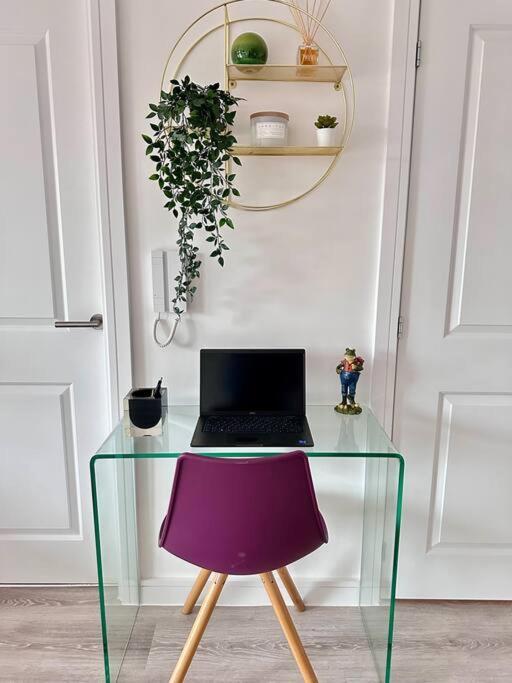 Central Derby Urban 2 Bedroom Flat - An Oasis Of Elegance! Free Parking And Wifi Suitable For Families And Professionals Zewnętrze zdjęcie