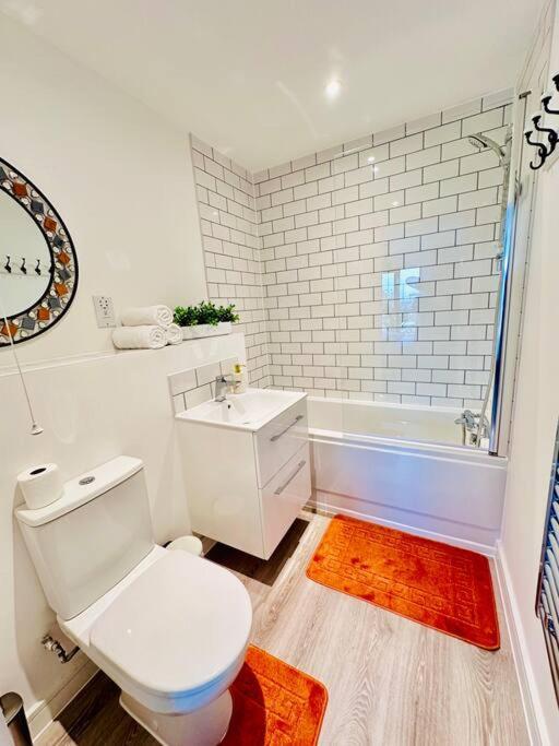 Central Derby Urban 2 Bedroom Flat - An Oasis Of Elegance! Free Parking And Wifi Suitable For Families And Professionals Zewnętrze zdjęcie