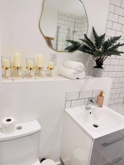 Central Derby Urban 2 Bedroom Flat - An Oasis Of Elegance! Free Parking And Wifi Suitable For Families And Professionals Zewnętrze zdjęcie